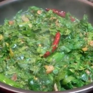 Palak Bhaji Recipe in Marathi | Palak Chi Bhaji - पालक भाजी | Palak Bhaji Maharashtrian Style