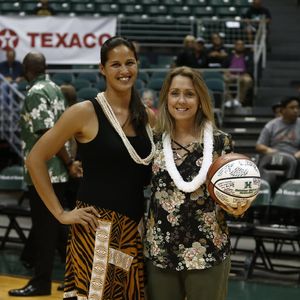 Episode 94 - Coach Laura Beeman of University of Hawaii Women's Basketball