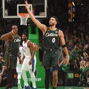 661: Celtics Pay Respects to Russell, Disrespects to SIxers