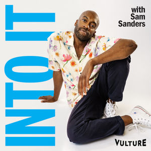 Everything Everywhere All at Once. Bodies Bodies Bodies. Moonlight. Midsommar. How did one movie studio seemingly become the darling of critics and fans alike? And when did we start stanning... companies? Sam chats with Vulture's Alison Wilmore and Nate Jones about the rise of A24. We also play a game with comedian Amber Ruffin and hear about the culture that's haunting us: We're in a Hot Yes Chef Summer.
We'd love to hear from you. Email us at intoit@vulture.com with any questions, comments, or ideas.
Learn more about your ad choices. Visit podcastchoices.com/adchoices