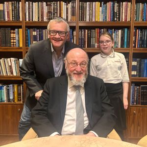 145: Chief Rabbi Ephraim Mirvis: "If you're a rabbi and everyone loves you, you're not a rabbi and if you're a rabbi and nobody loves you, you're not a mensch!"