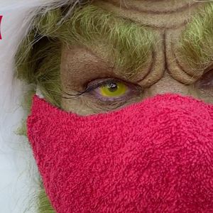 How The Grinch Stole Christmas | GRINCHMAS Interviews with The Grinch & Cindy Lou Who