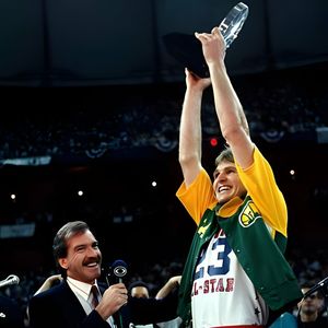 Tom Chambers - NBA All-Star MVP, 16-year veteran and Basketball Hall of Fame candidate - AIR135
